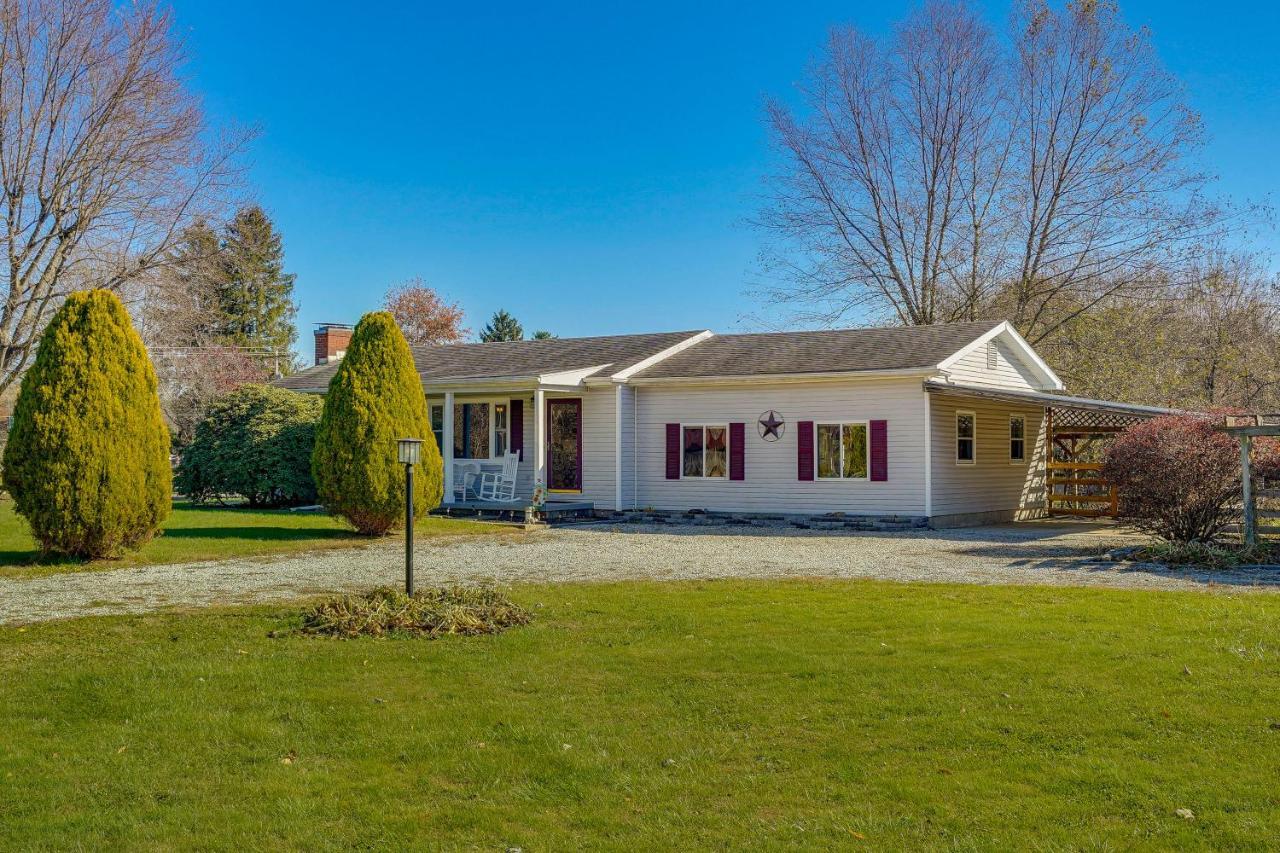 Hocking Hills Hideaway With Hot Tub And Fire Pit! Logan Exterior foto