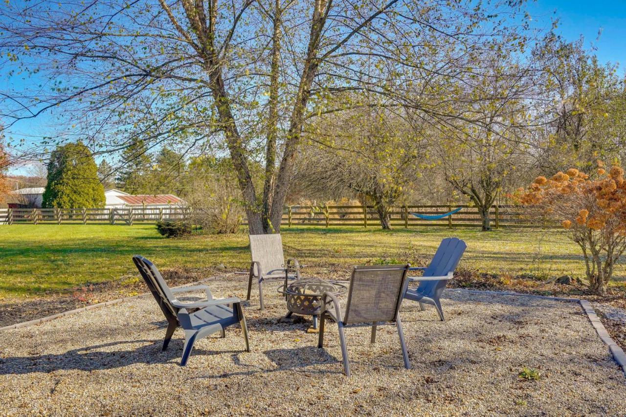 Hocking Hills Hideaway With Hot Tub And Fire Pit! Logan Exterior foto